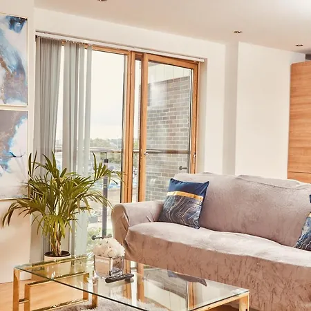 Modern Leeds Dock Apt &Free Secure Parking! Buitenkant foto