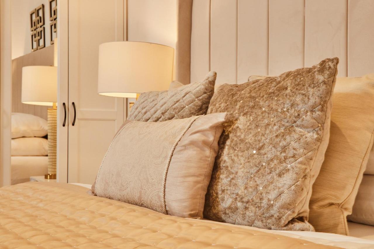 Modern Leeds Dock &free Secure Parking! Leeds (West Yorkshire)